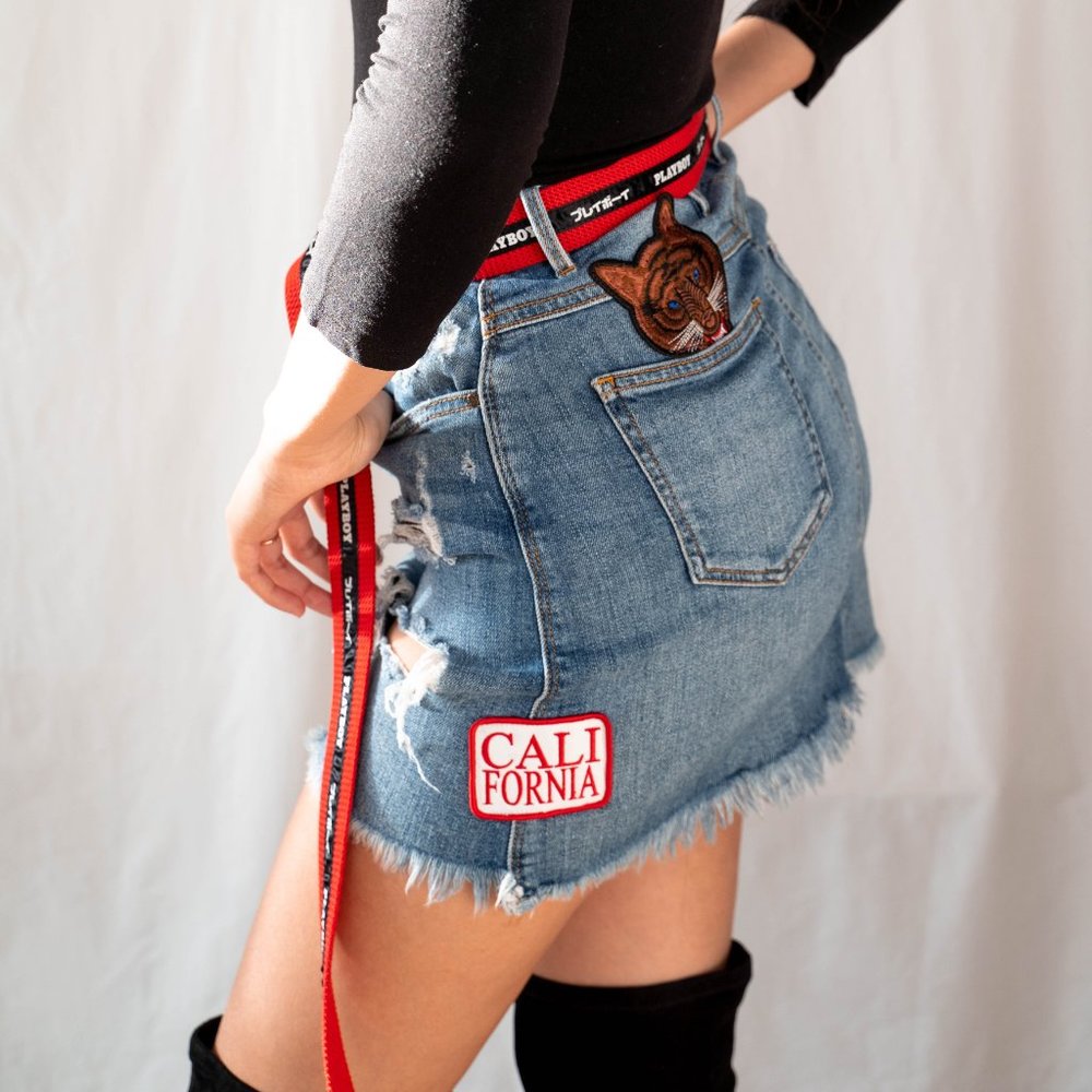 GUESS PATCHED DENIM SKIRT - Picture 6 of 7